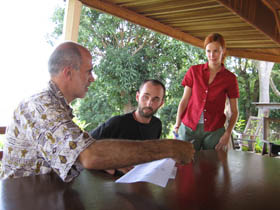 Předávání peněz ze sbírek v ČR (XI/2006)